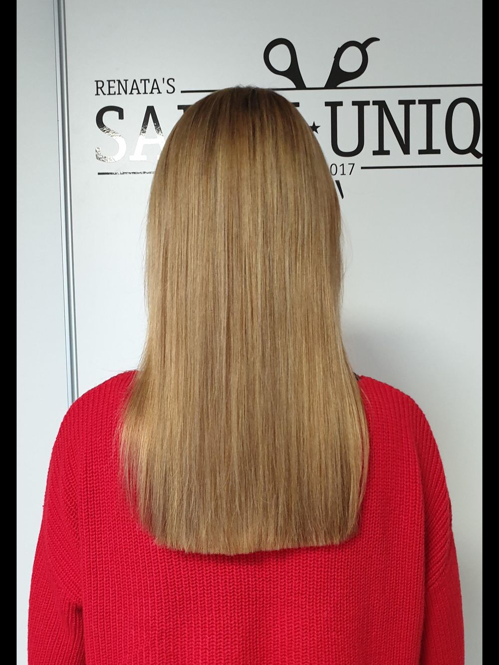 Lang haar in blond kleur
