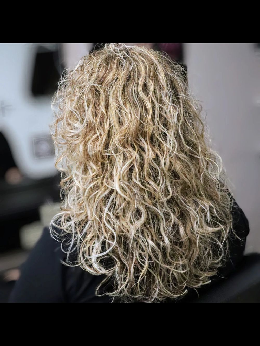 Its A curly week! Heerlijk al die bouncende krullenbollen in de salon.